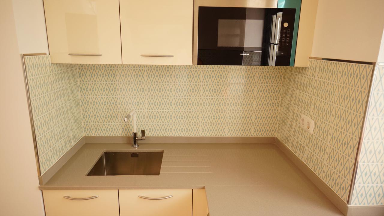 Surfers Retreat (Adults Only) Hostel Corralejo Bagian luar foto