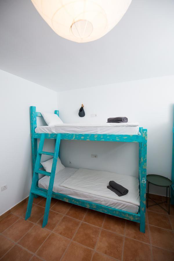 Surfers Retreat (Adults Only) Hostel Corralejo Bagian luar foto