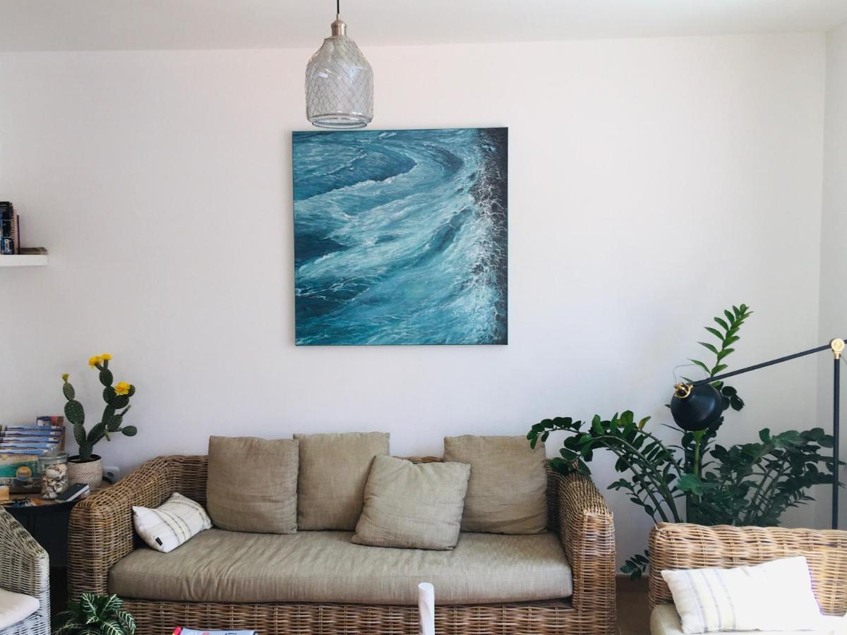 Surfers Retreat (Adults Only) Hostel Corralejo Bagian luar foto